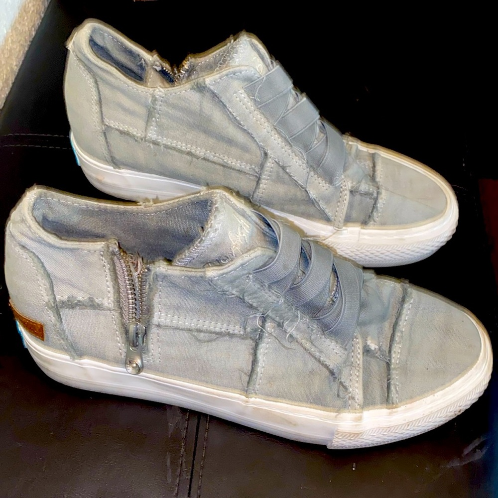Nice pair of gym shoes
